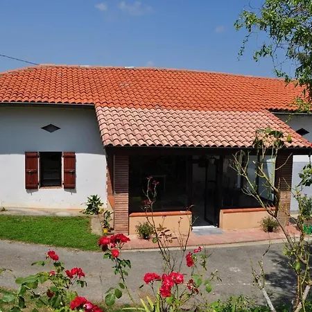 Les Loups Blancs 招待所 穆瓦萨克