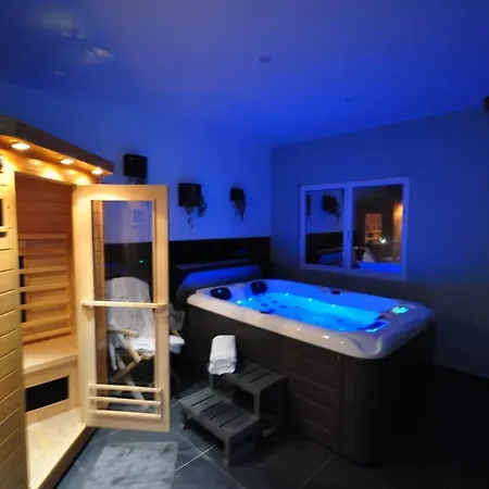 Les Loups Blancs 穆瓦萨克